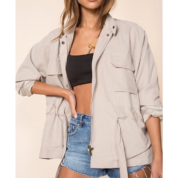 Light zip up jacket (REVOLVE) - Picture 4 of 4